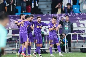 世俱杯买球网站-记者评津门虎：丢球怪自己，落后给下半场带来天气外的多重困难